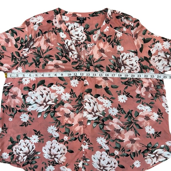 Torrid NEW Harper Challis Button Front 3 Quarter Sleeve Blouse Floral 00 M L 10 - Picture 10 of 13